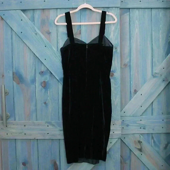 1980s Black Velvet Beaded Dress and Jacket Two Piece Cocktail Size - Picture 5 of 10